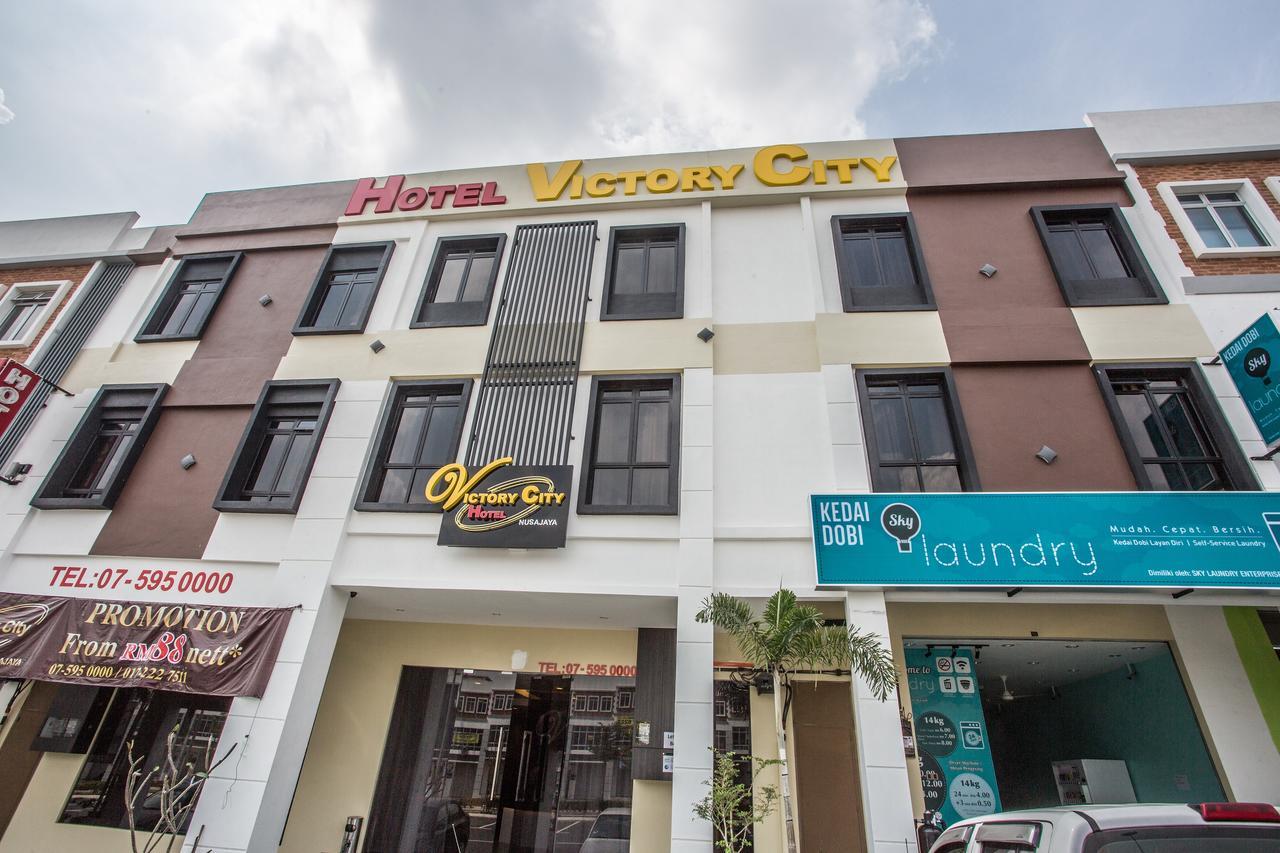 Hotel Zamburger Victory City Johor Bahru Esterno foto
