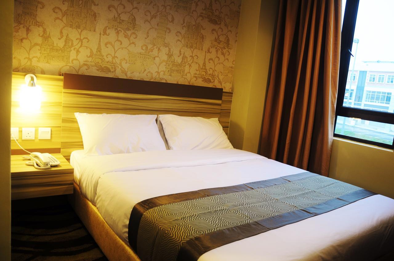 Hotel Zamburger Victory City Johor Bahru Camera foto
